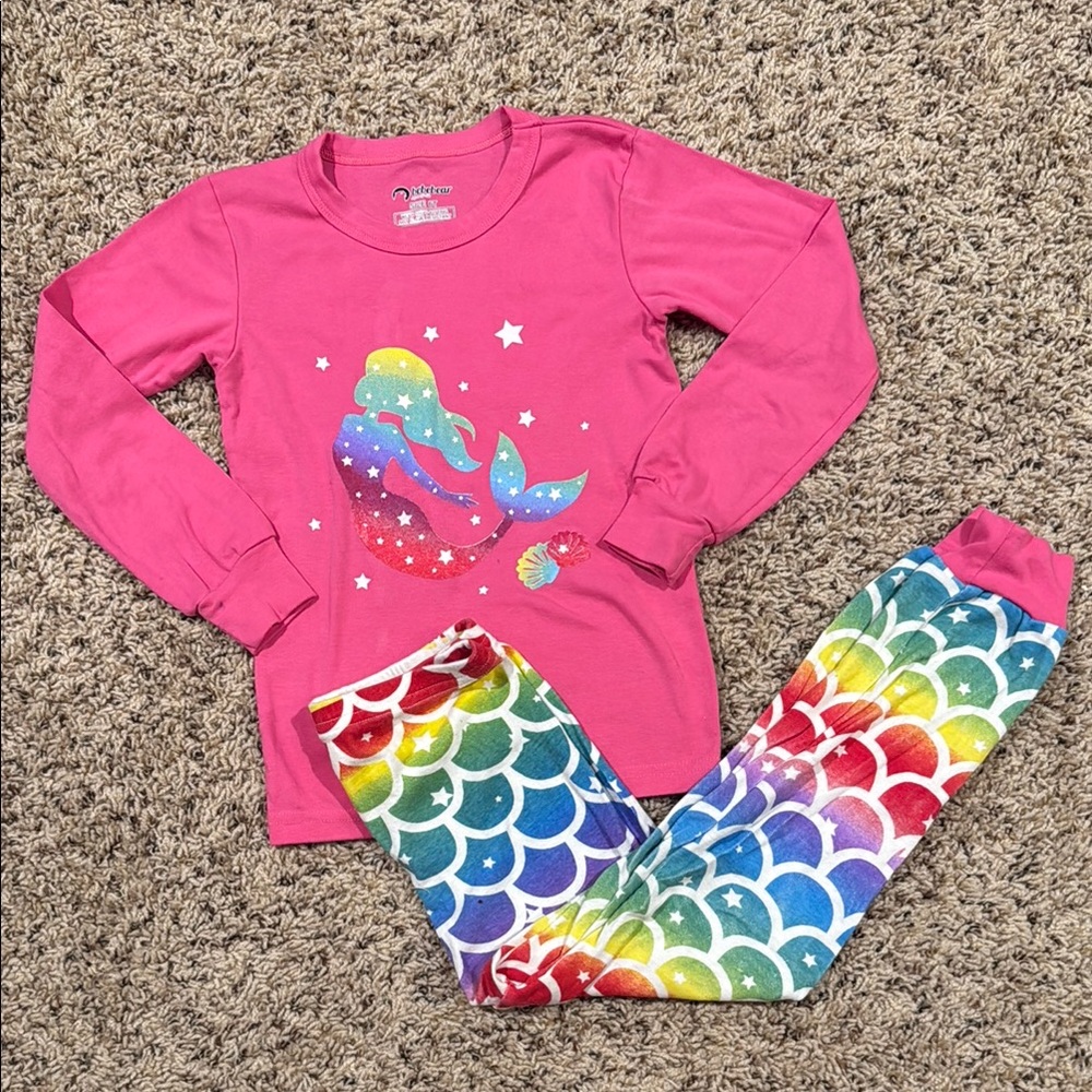 Girls size 6 unicorn pajama matching set
